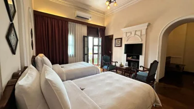 Century River Deluxe Twinzimmer — Hotel Majestic Saigon